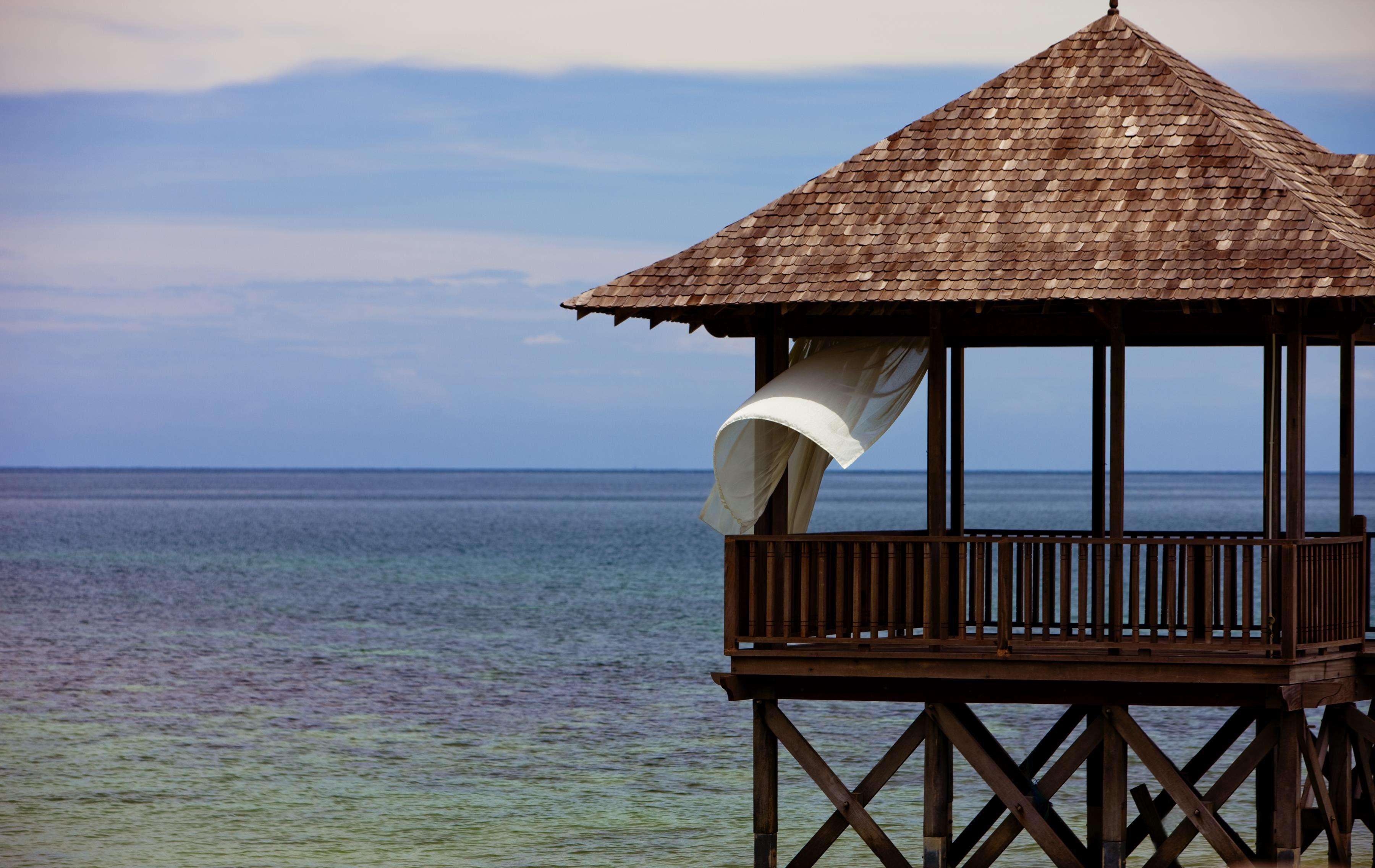 Bunga Raya Island & Resort 5*