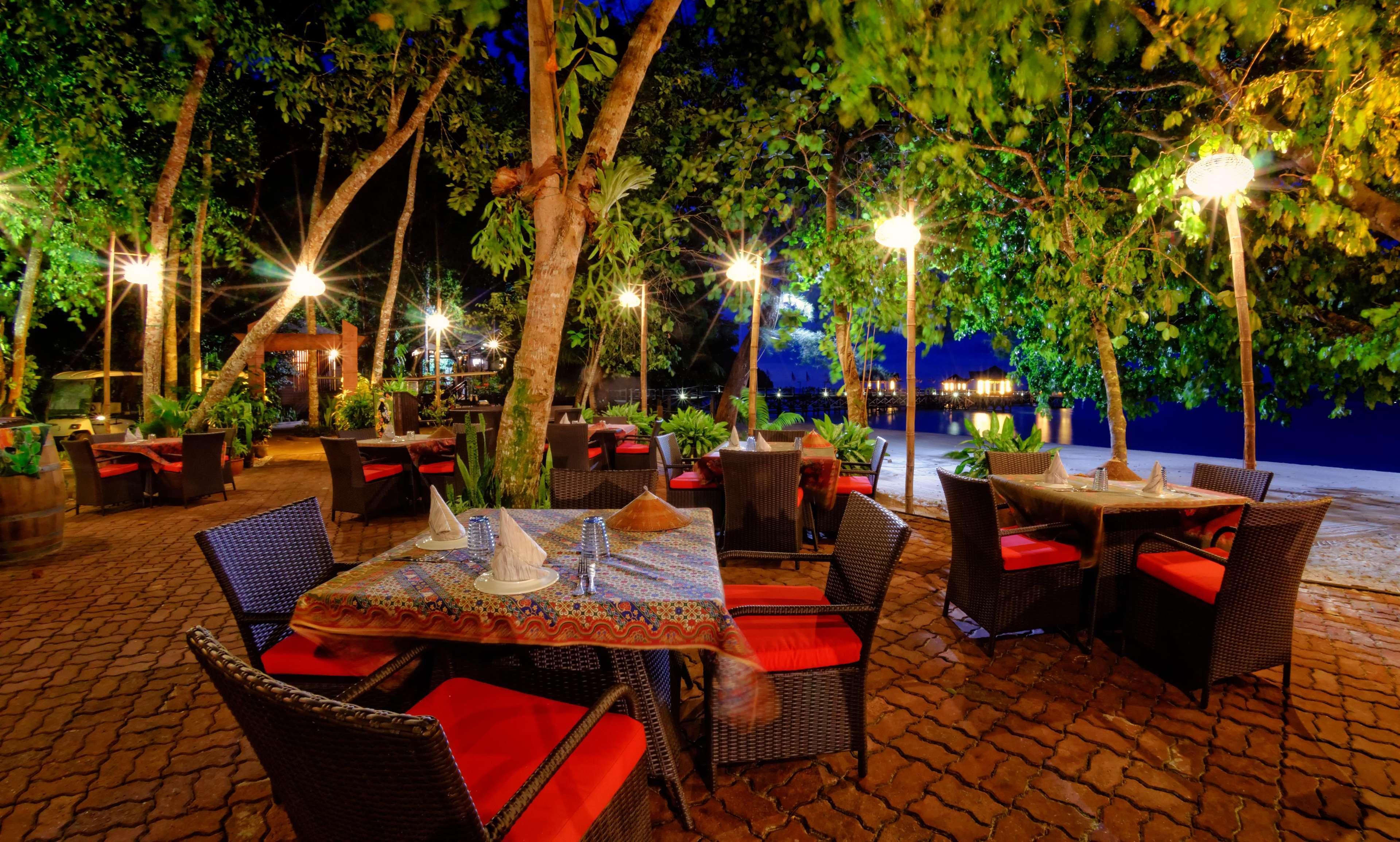 Bunga Raya Island & 5*