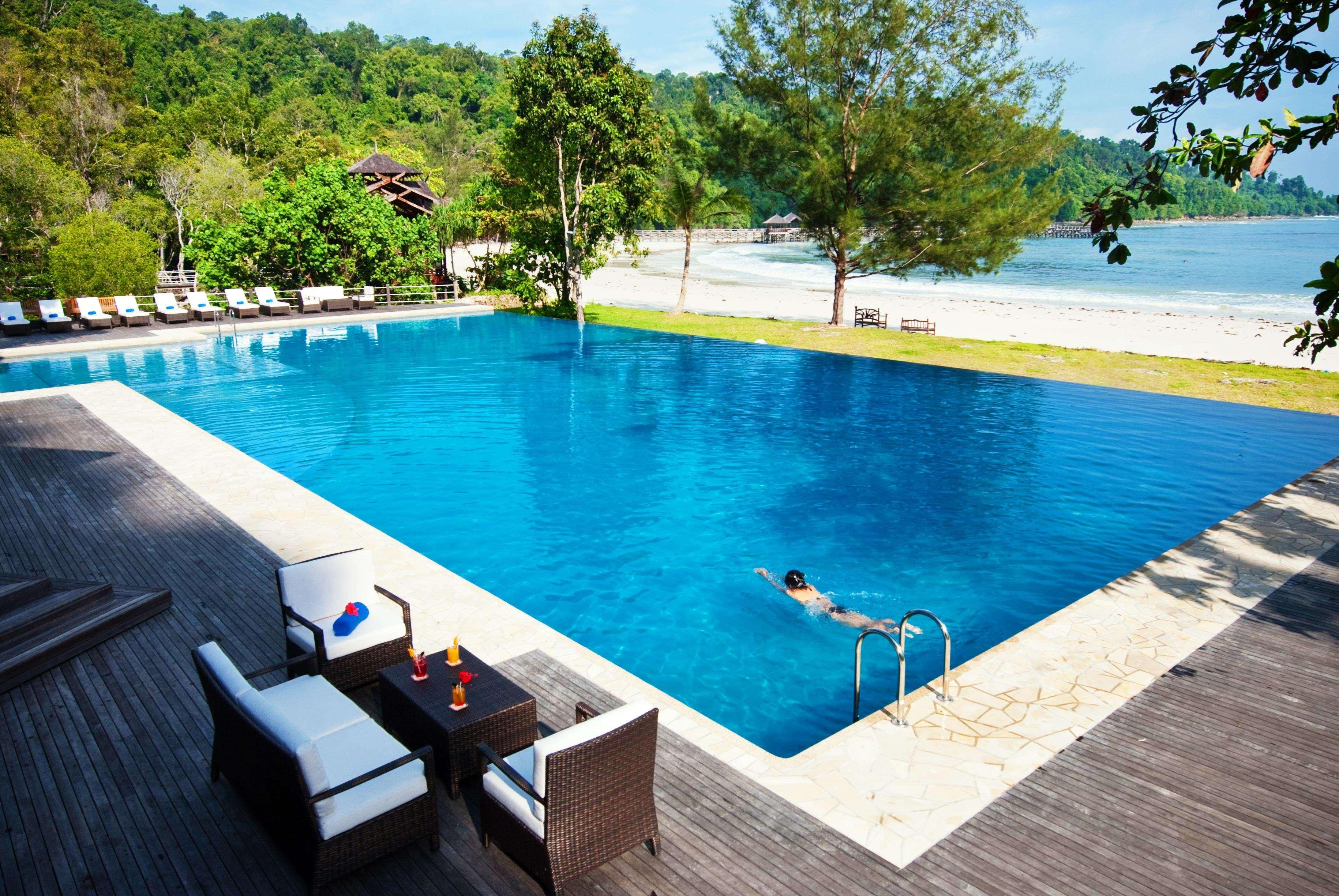 Resort Bunga Raya Island & 5*