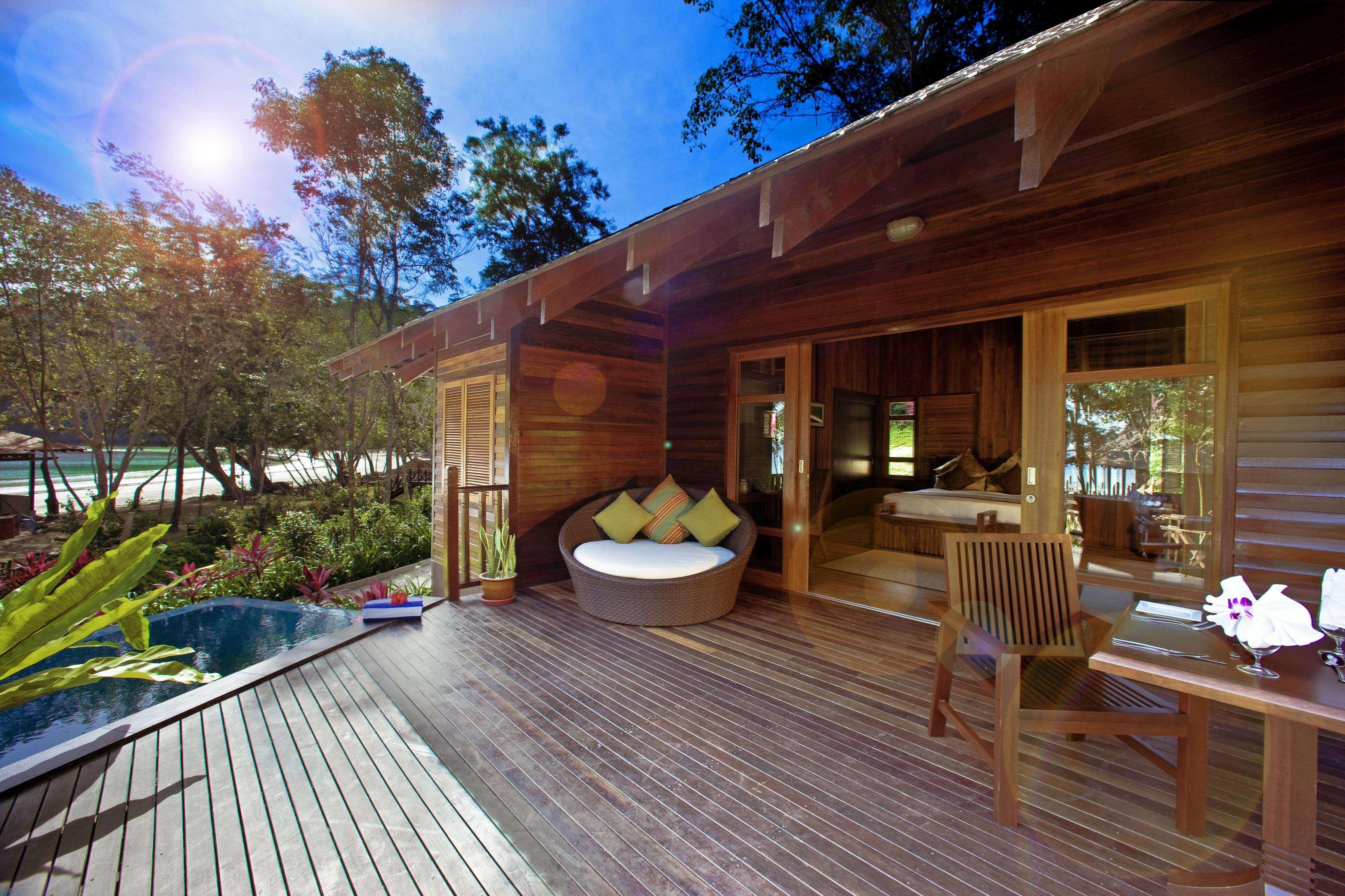 Resort Bunga Raya Island &